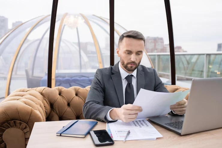 Key Benefits Of Hiring A Professional Tax Consultant In The UAE