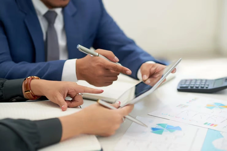 Top Qualities To Look For In Experienced Tax Consultants In Abu Dhabi
